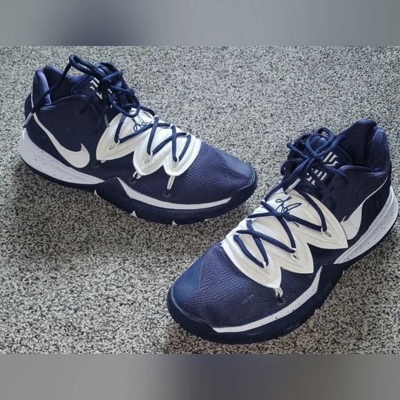SOLD Nike Kyrie 5 TB basketball shoes 2019 Men's 10.5 Navy Blue & White - Picture 2 of 11